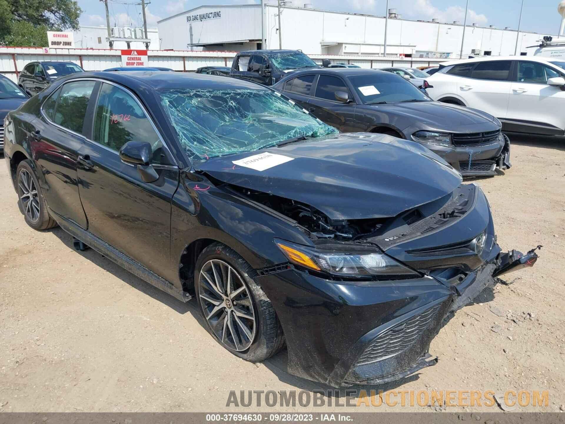 4T1G11AK0PU800152 TOYOTA CAMRY 2023