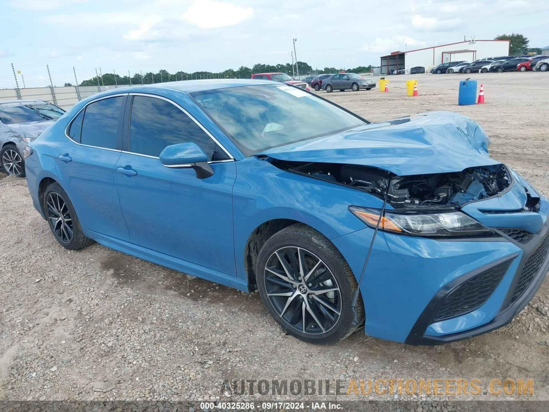 4T1G11AK0RU206423 TOYOTA CAMRY 2024