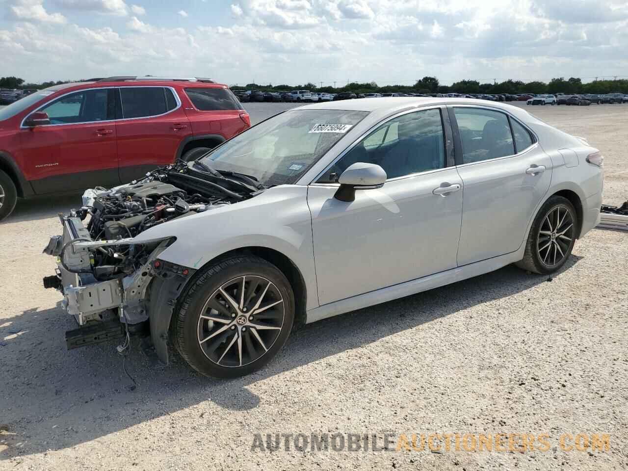 4T1G11AK0RU229507 TOYOTA CAMRY 2024