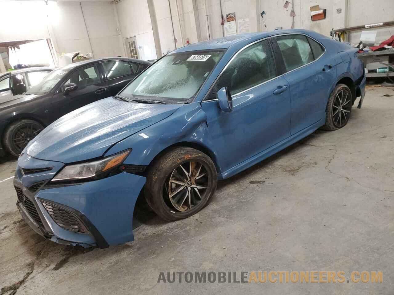 4T1G11AK0RU238658 TOYOTA CAMRY 2024