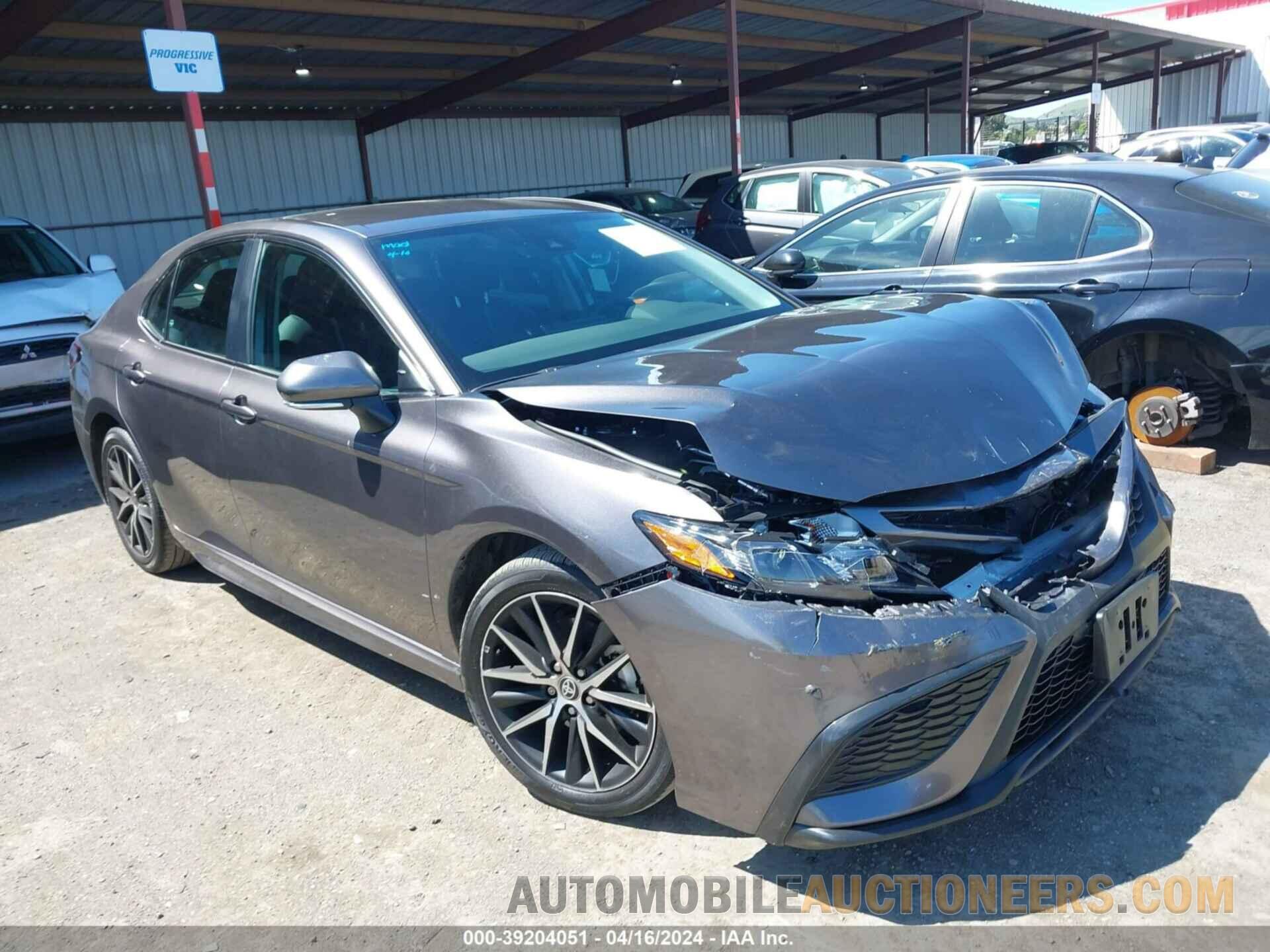 4T1G11AK0RU848799 TOYOTA CAMRY 2024