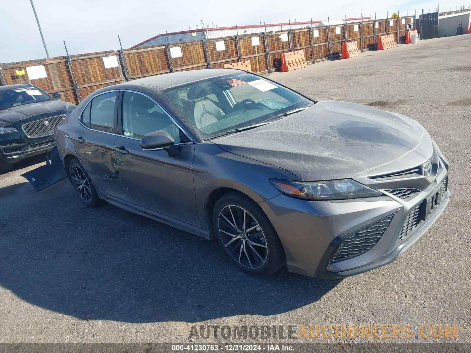 4T1G11AK0RU891152 TOYOTA CAMRY 2024