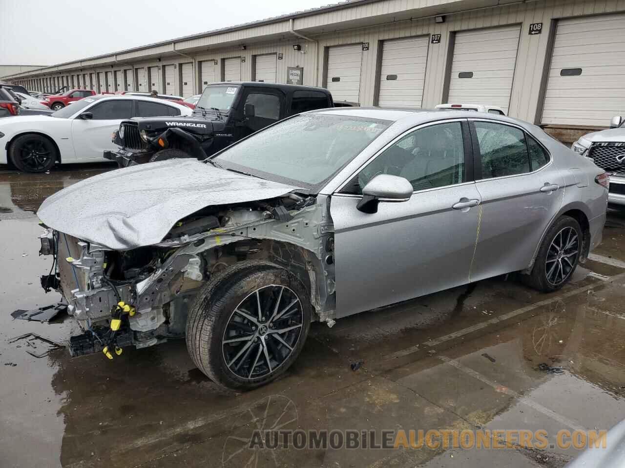 4T1G11AK0RU892754 TOYOTA CAMRY 2024