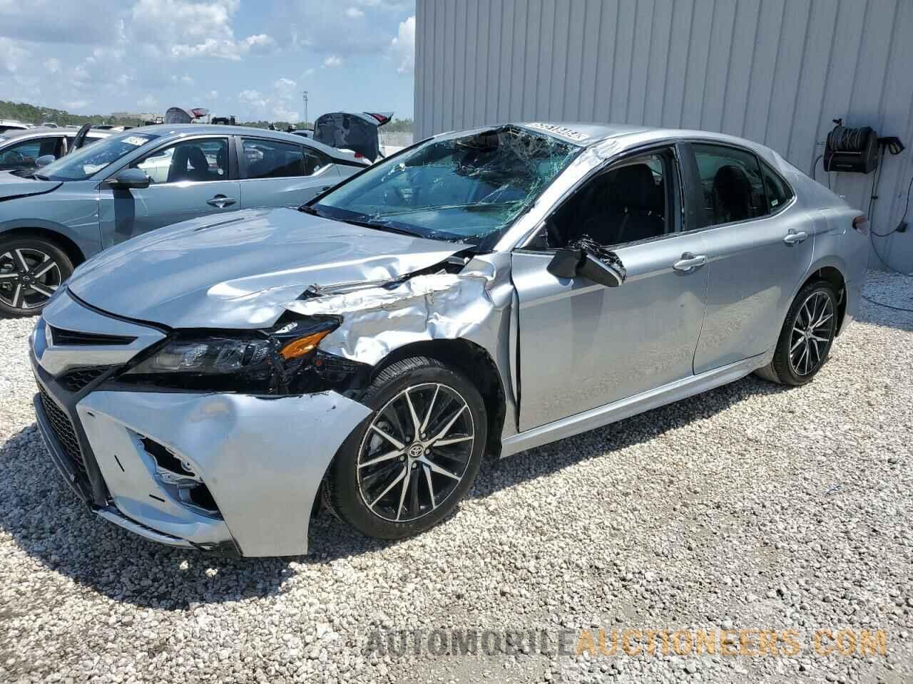 4T1G11AK0RU901534 TOYOTA CAMRY 2024