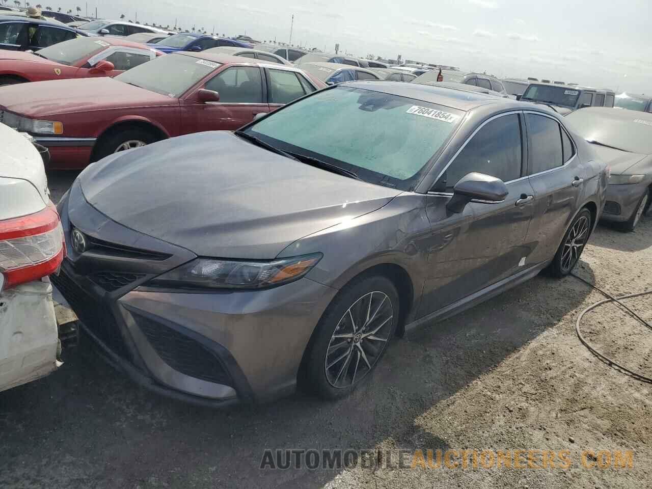 4T1G11AK0RU901775 TOYOTA CAMRY 2024