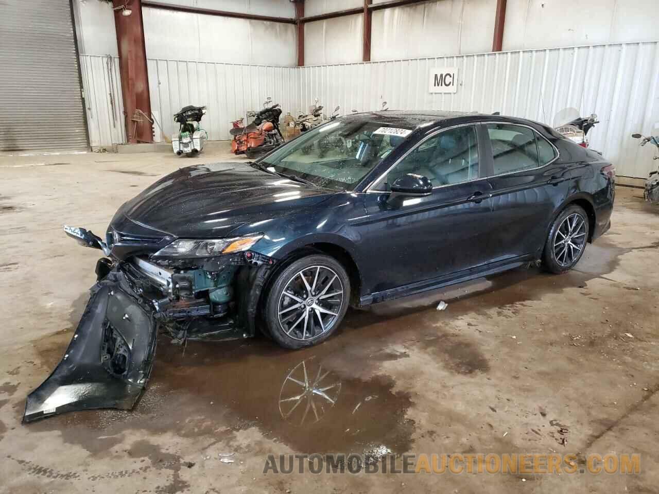 4T1G11AK1MU412245 TOYOTA CAMRY 2021