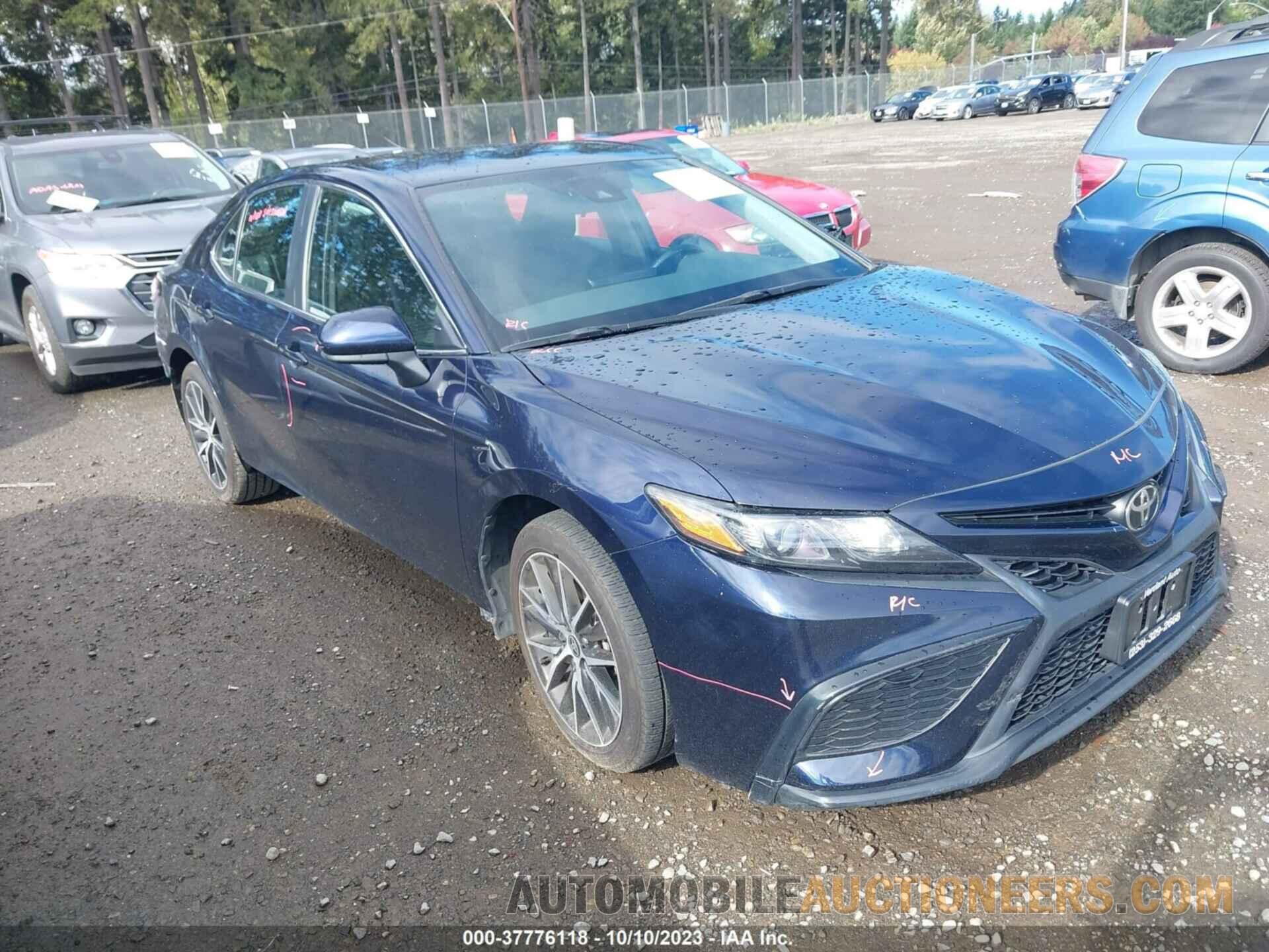 4T1G11AK1MU413704 TOYOTA CAMRY 2021