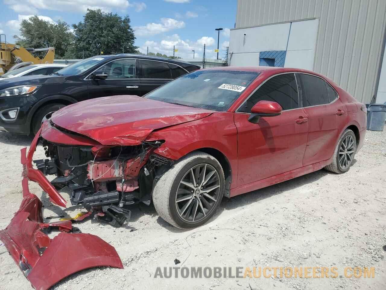 4T1G11AK1MU425545 TOYOTA CAMRY 2021