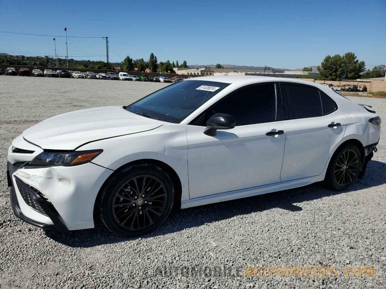 4T1G11AK1MU429711 TOYOTA CAMRY 2021