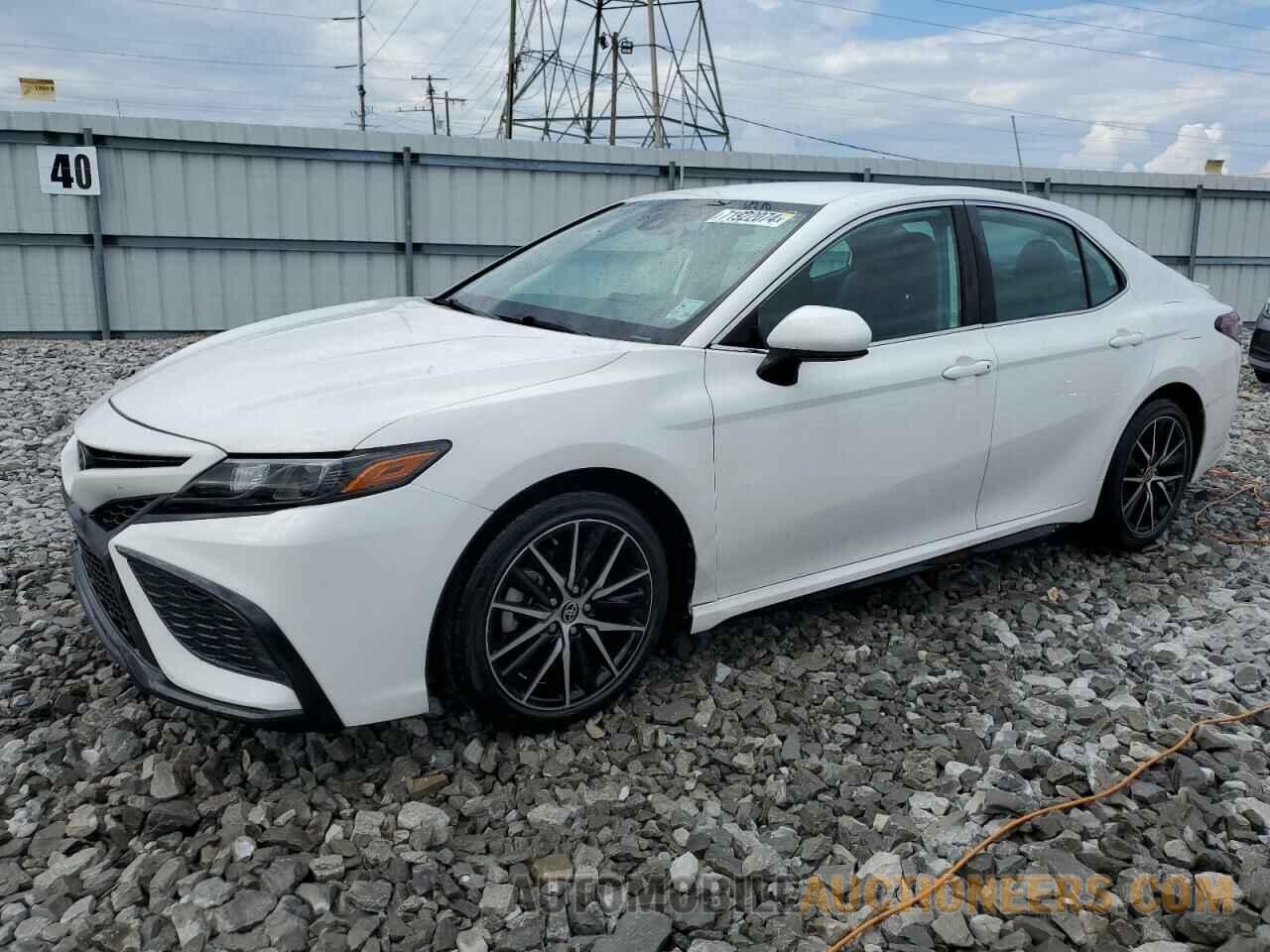 4T1G11AK1MU432396 TOYOTA CAMRY 2021