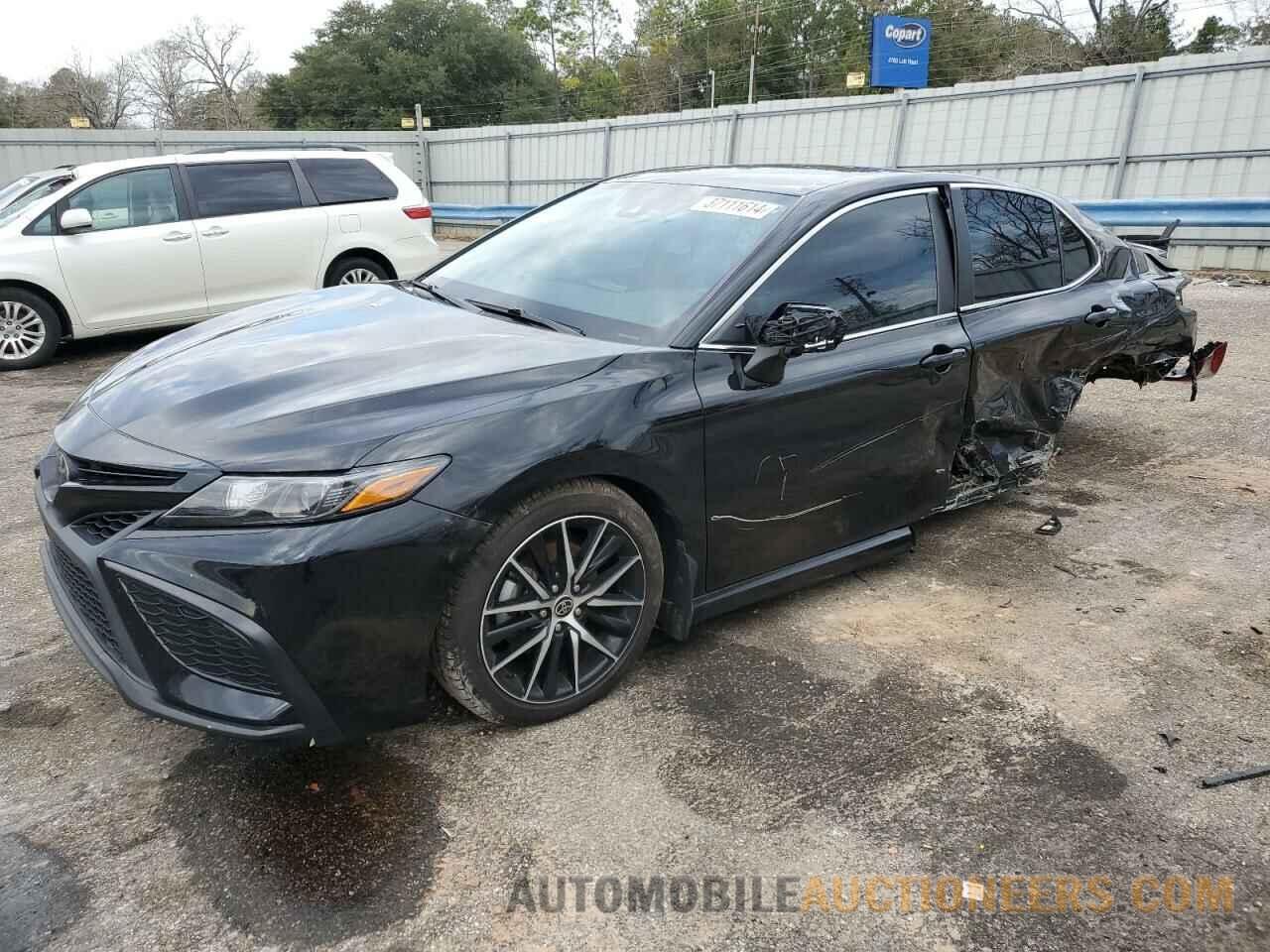 4T1G11AK1MU439932 TOYOTA CAMRY 2021