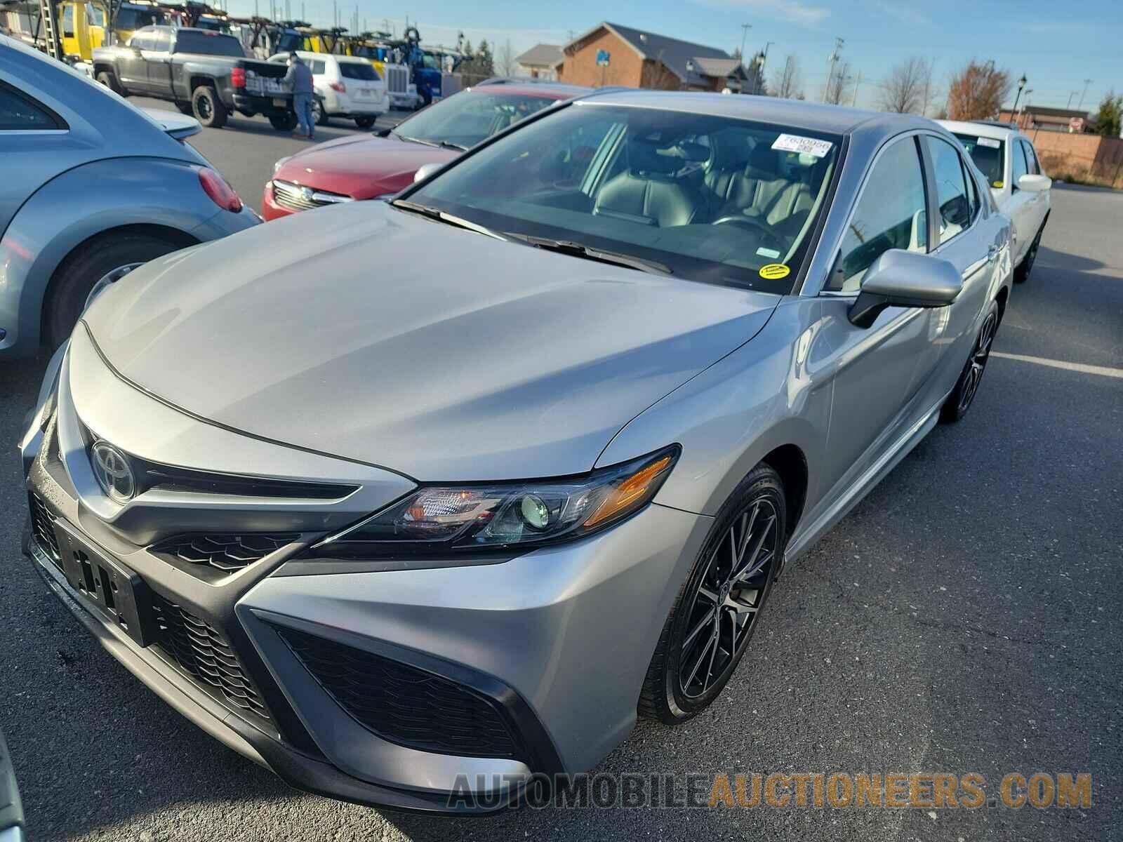 4T1G11AK1MU464815 Toyota Camry 2021