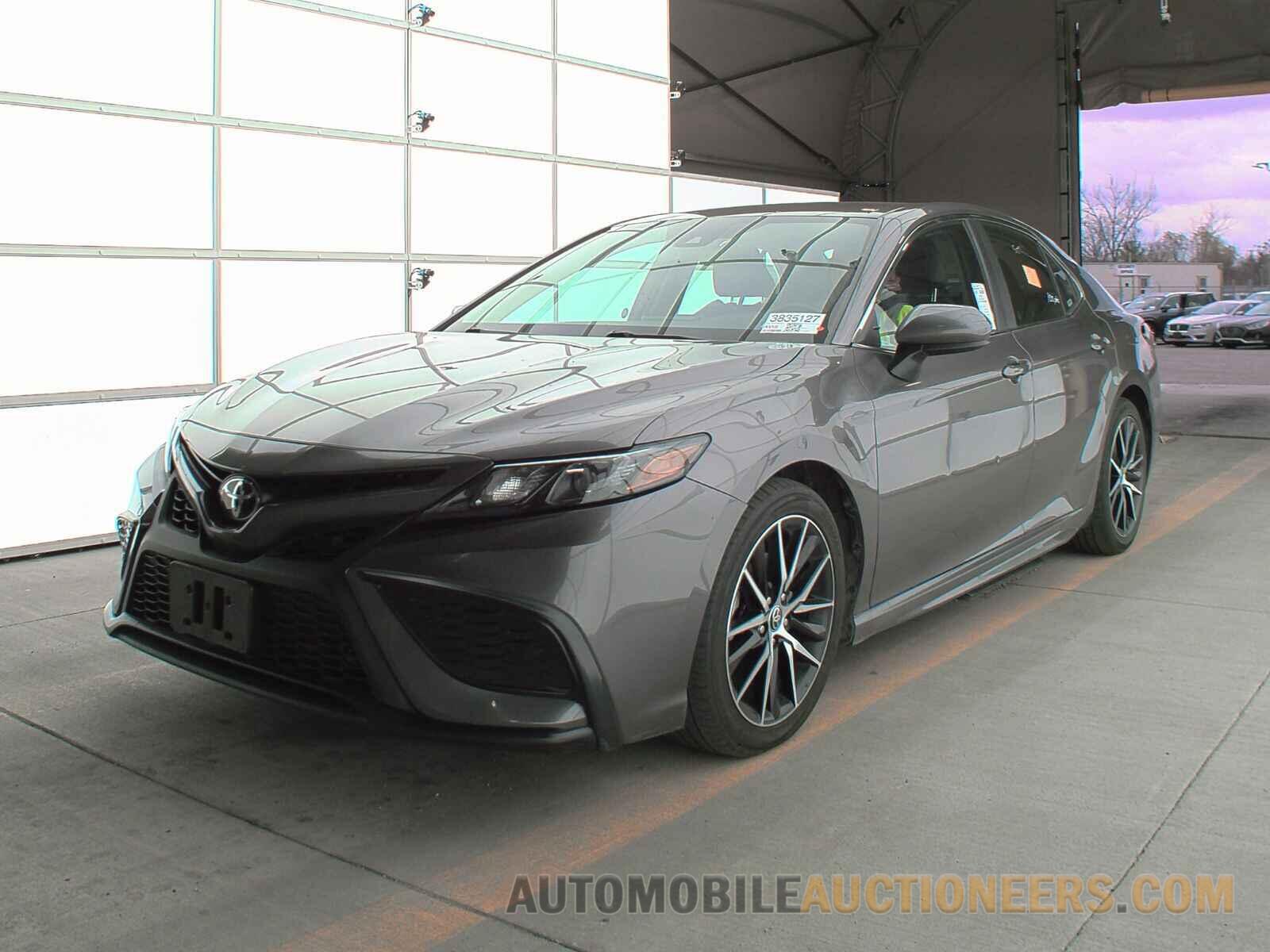 4T1G11AK1MU466497 Toyota Camry 2021