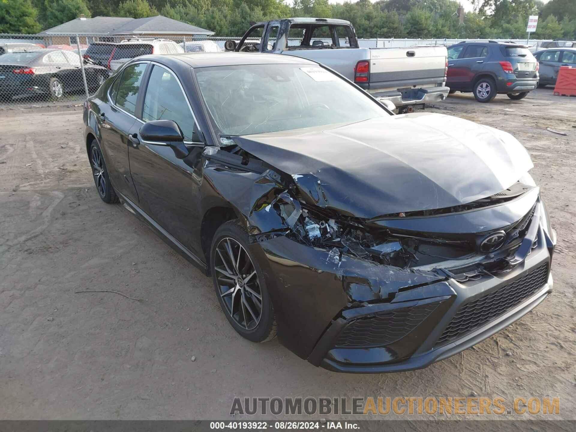 4T1G11AK1MU471408 TOYOTA CAMRY 2021