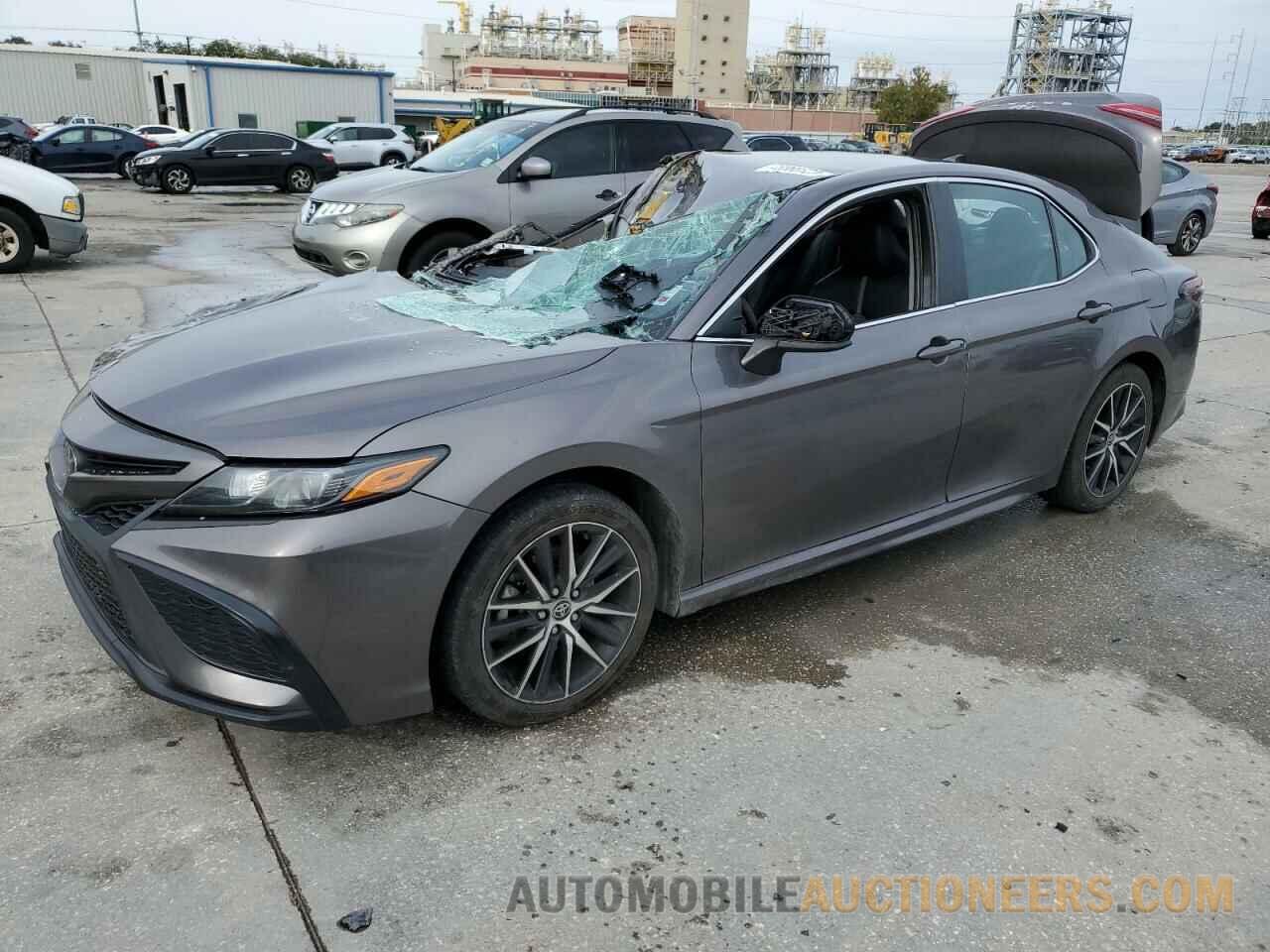 4T1G11AK1MU477208 TOYOTA CAMRY 2021