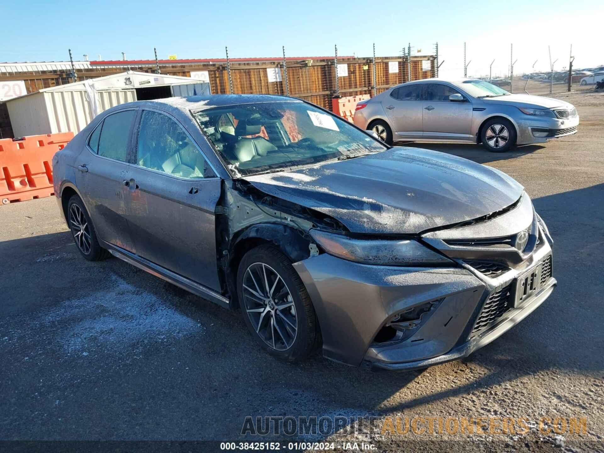 4T1G11AK1MU481789 TOYOTA CAMRY 2021