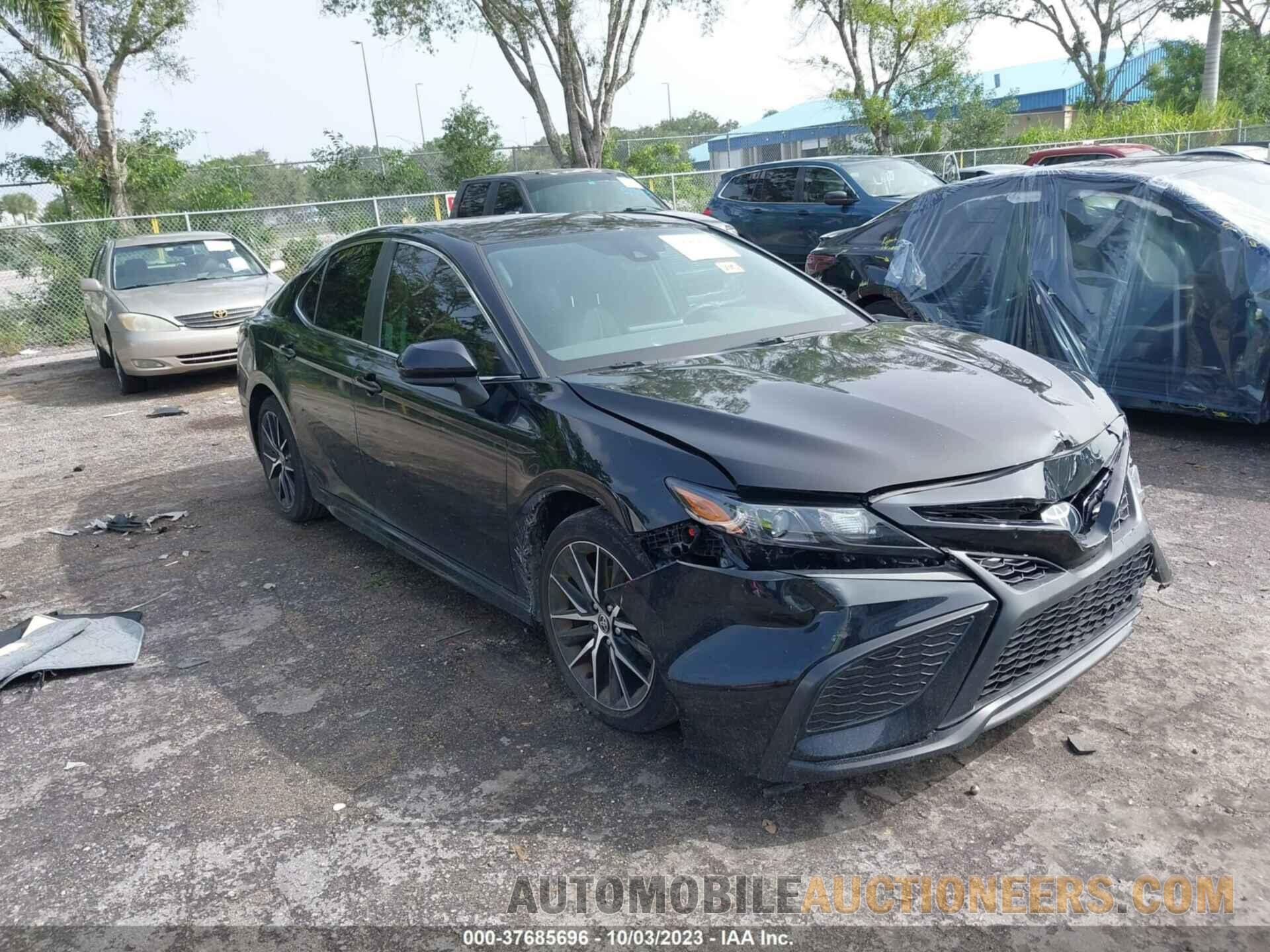 4T1G11AK1MU483705 TOYOTA CAMRY 2021