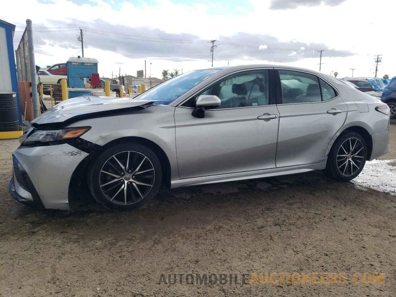 4T1G11AK1MU521630 TOYOTA CAMRY 2021