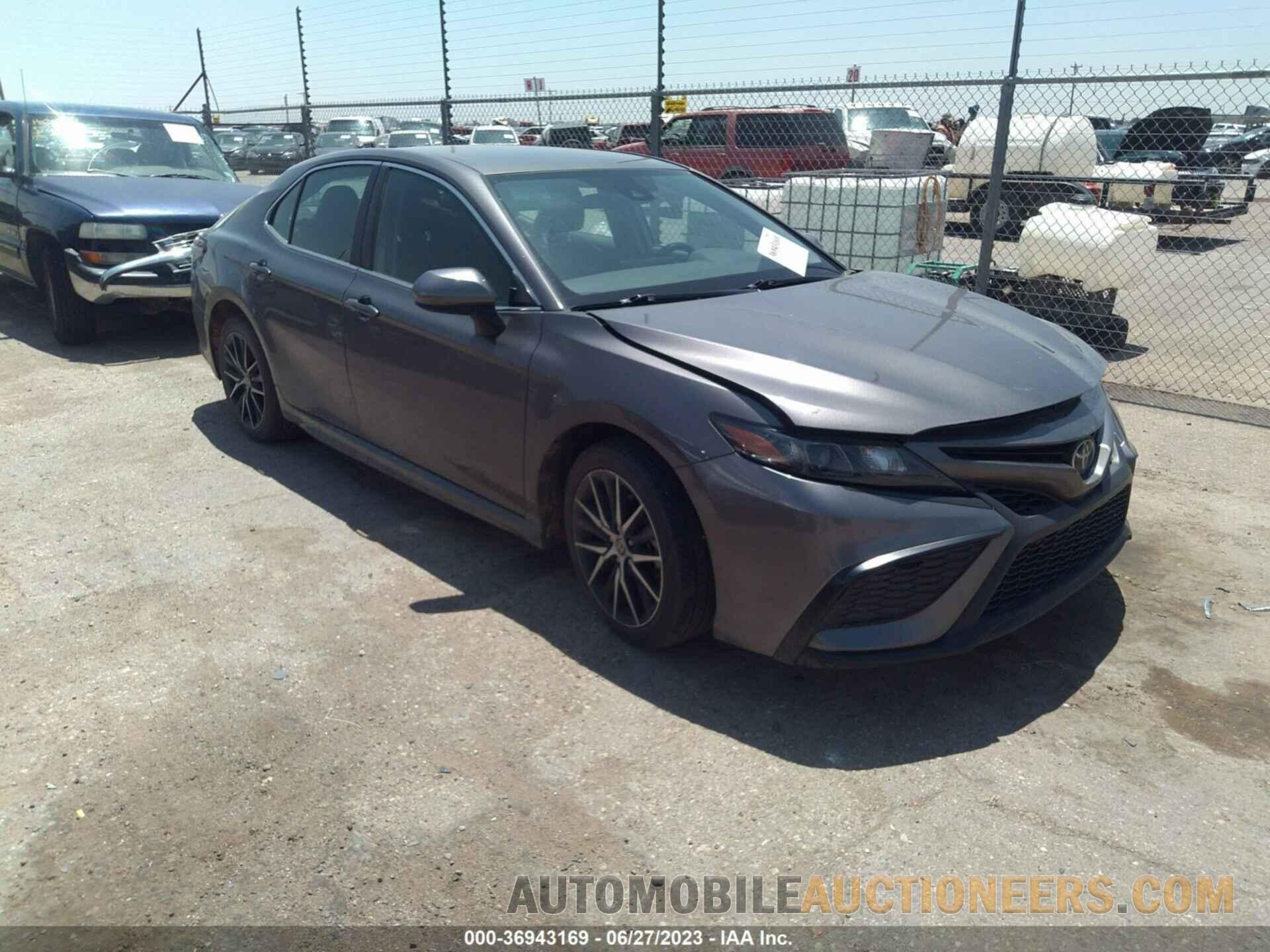 4T1G11AK1MU524317 TOYOTA CAMRY 2021