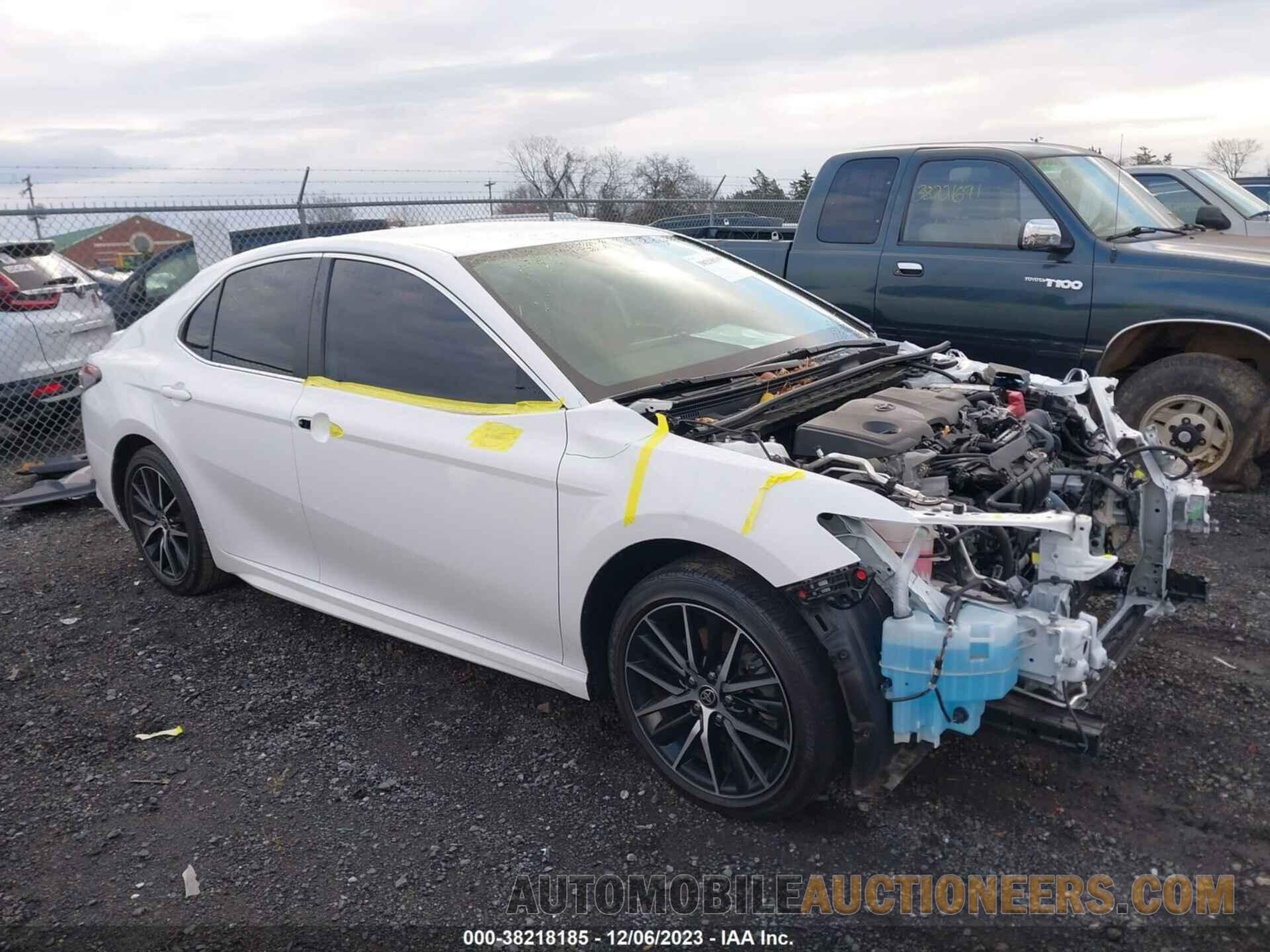 4T1G11AK1MU533518 TOYOTA CAMRY 2021