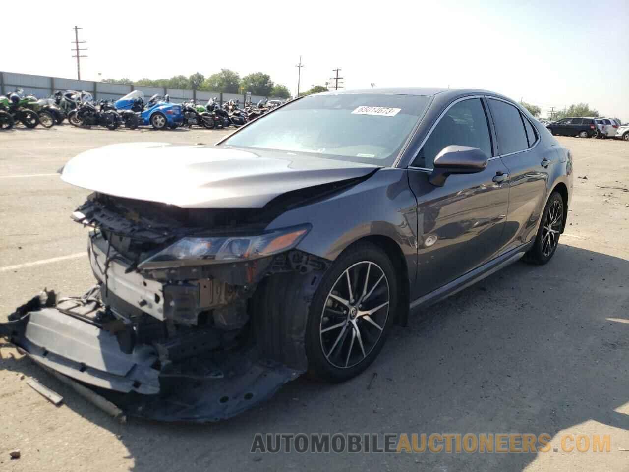 4T1G11AK1MU537147 TOYOTA CAMRY 2021