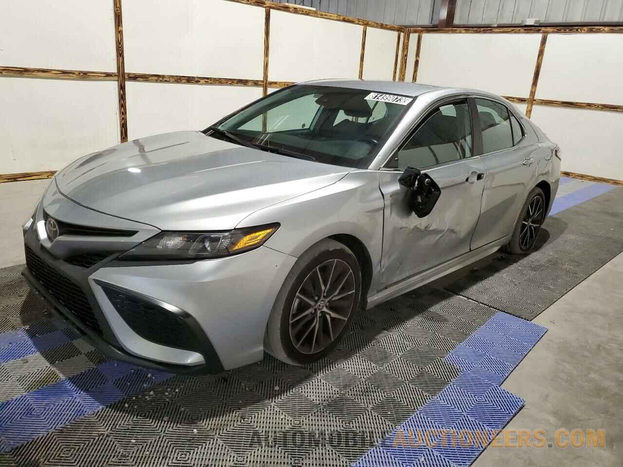 4T1G11AK1MU542705 TOYOTA CAMRY 2021