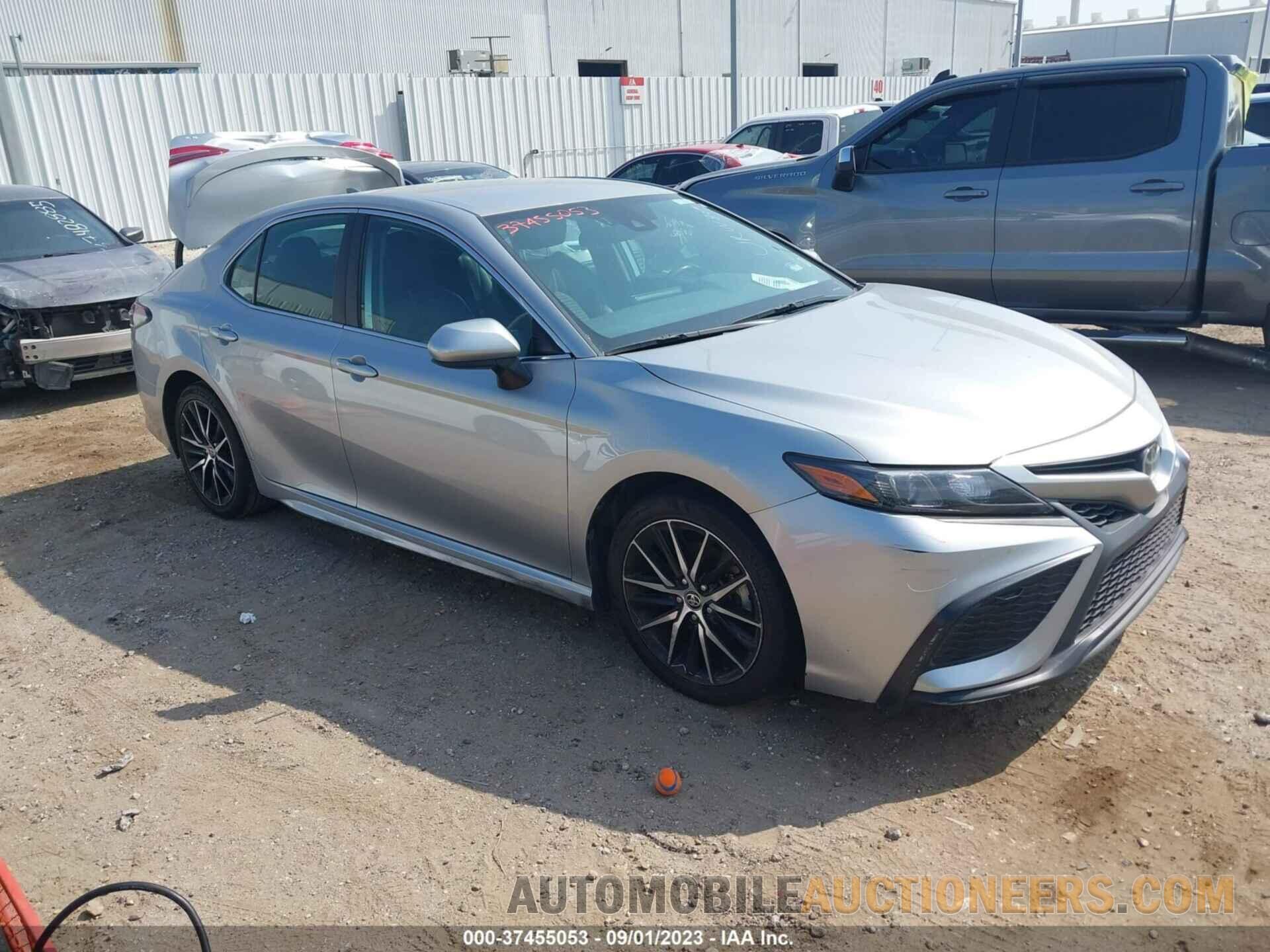 4T1G11AK1MU542834 TOYOTA CAMRY 2021