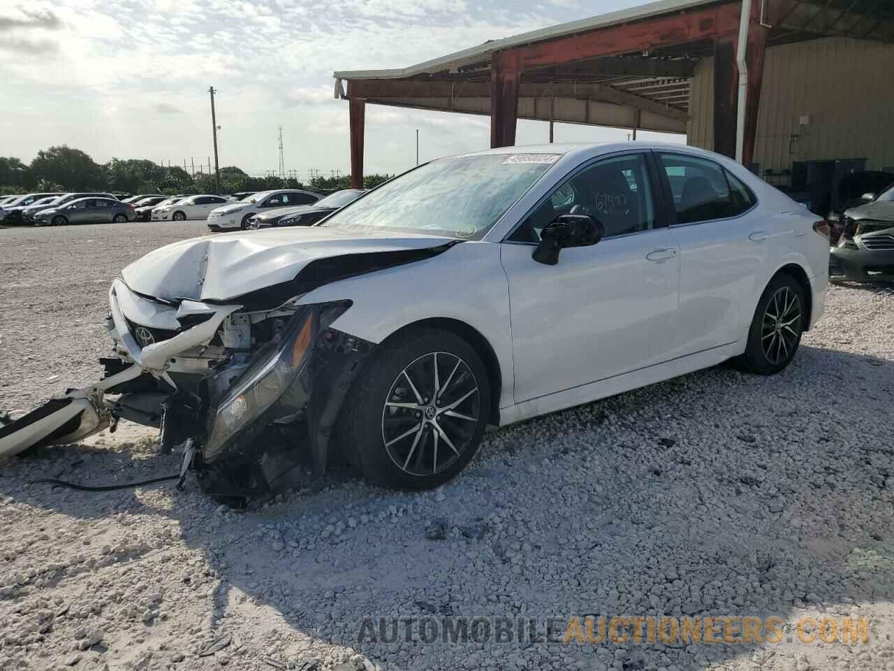 4T1G11AK1MU549329 TOYOTA CAMRY 2021