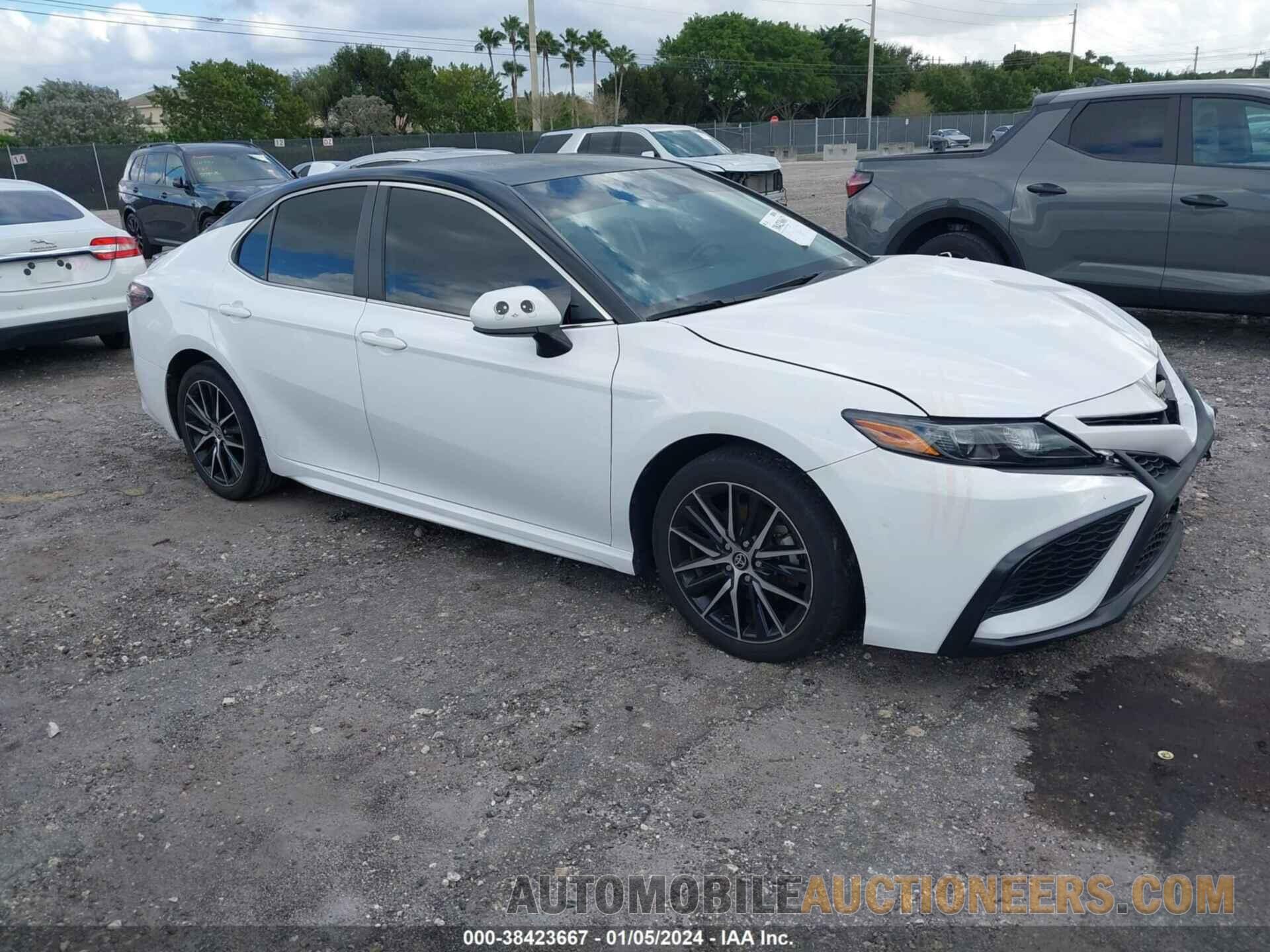 4T1G11AK1MU549430 TOYOTA CAMRY 2021