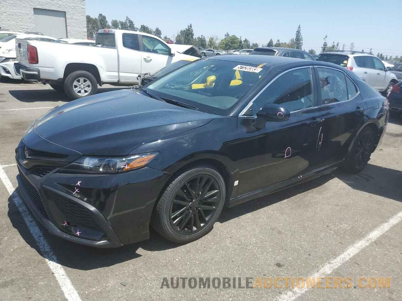 4T1G11AK1MU550738 TOYOTA CAMRY 2021