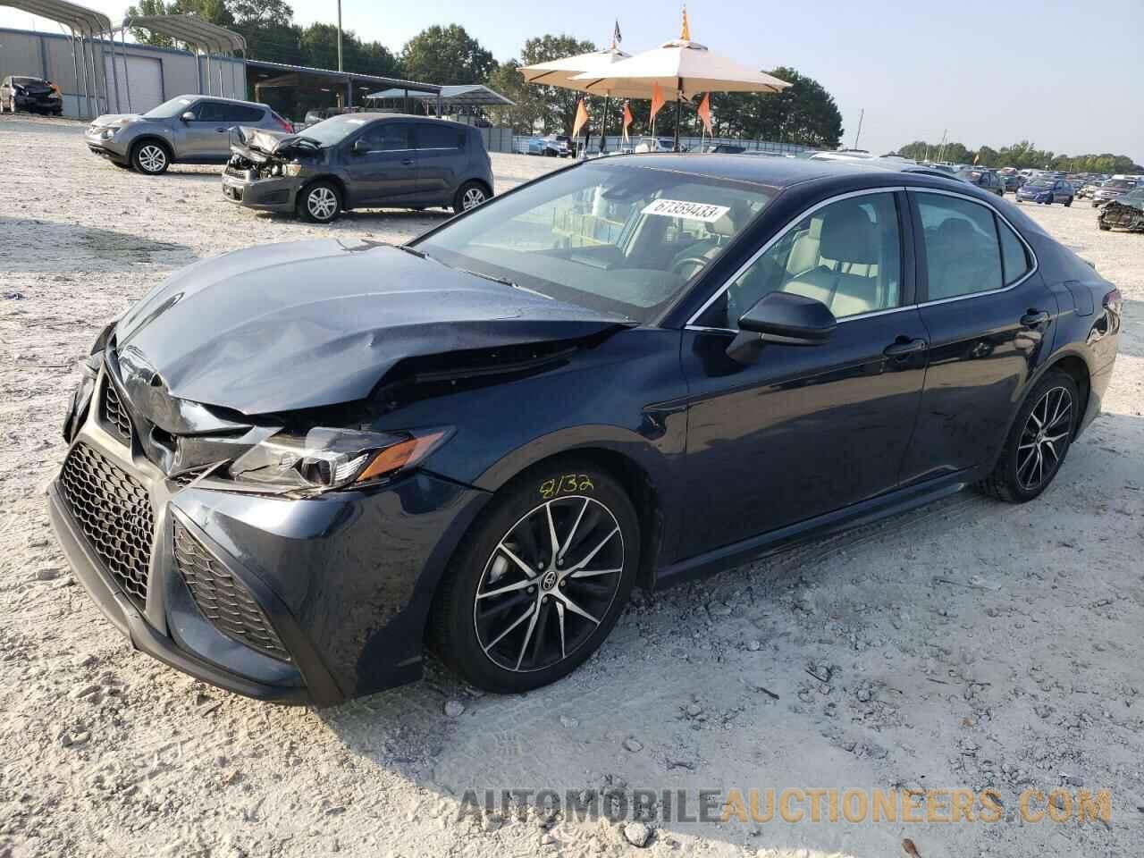 4T1G11AK1MU577048 TOYOTA CAMRY 2021