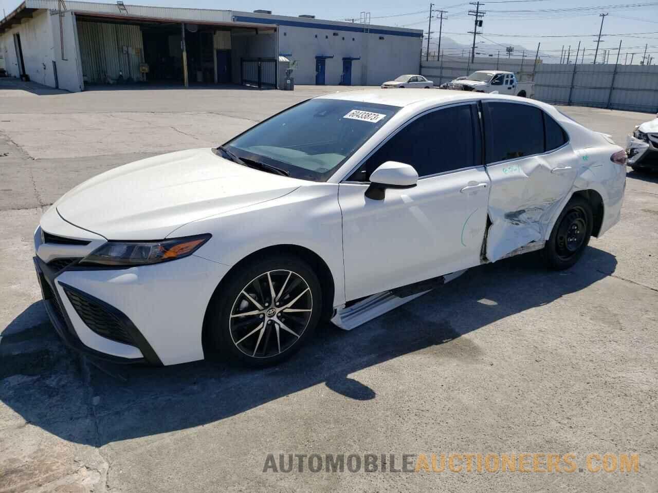 4T1G11AK1MU580158 TOYOTA CAMRY 2021