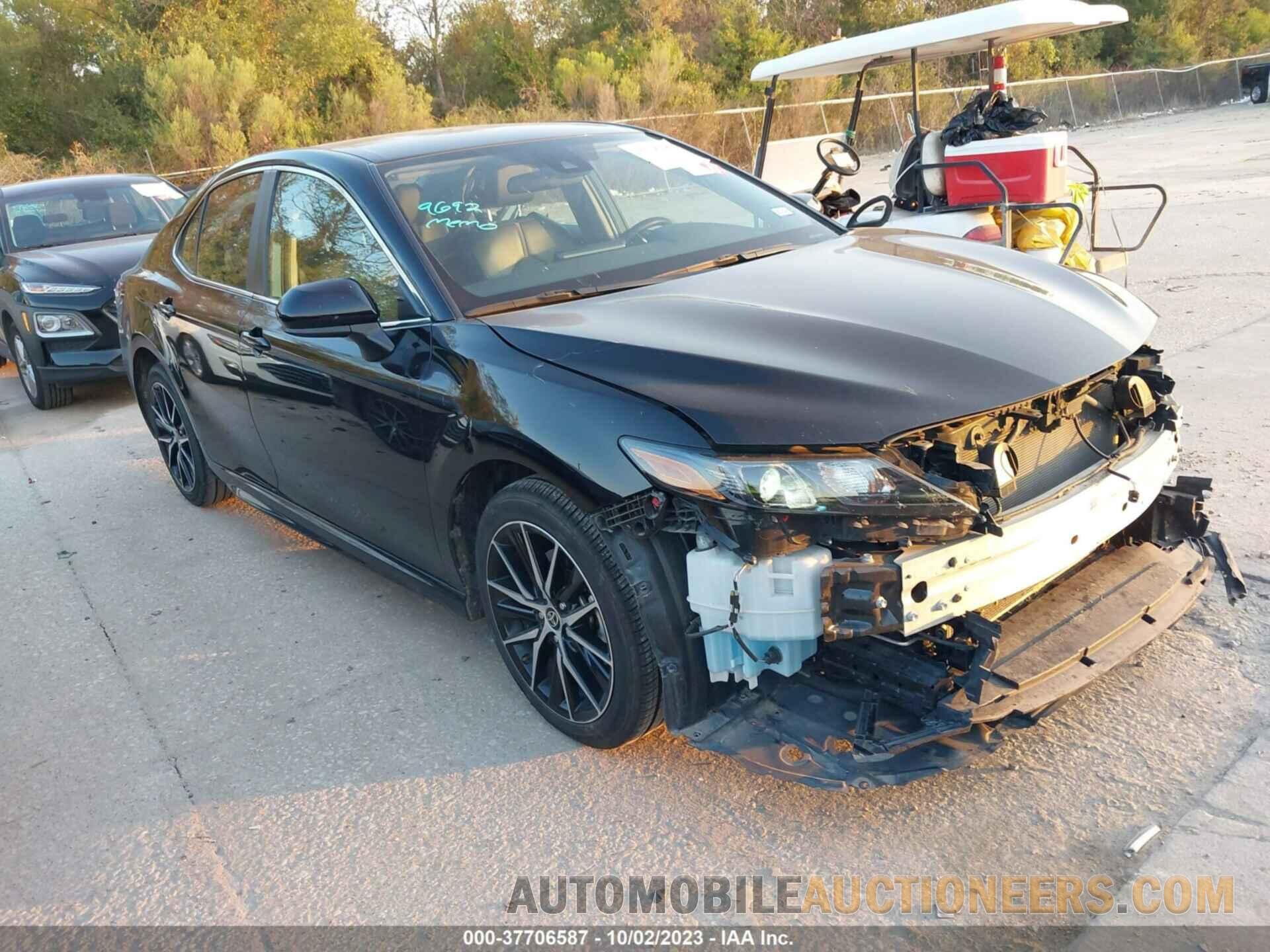 4T1G11AK1MU582606 TOYOTA CAMRY 2021