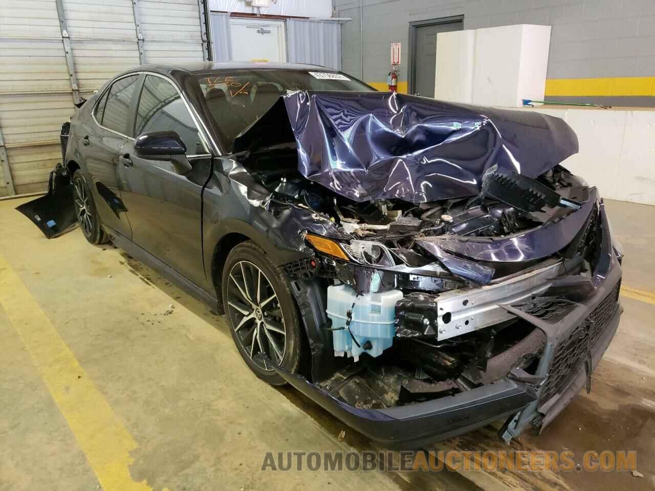 4T1G11AK1MU584288 TOYOTA CAMRY 2021