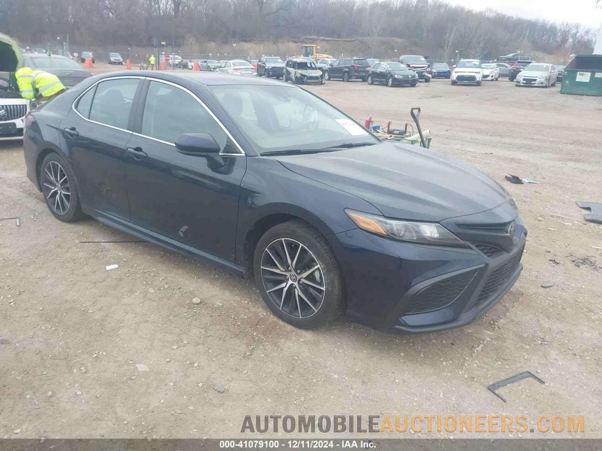 4T1G11AK1MU597624 TOYOTA CAMRY 2021