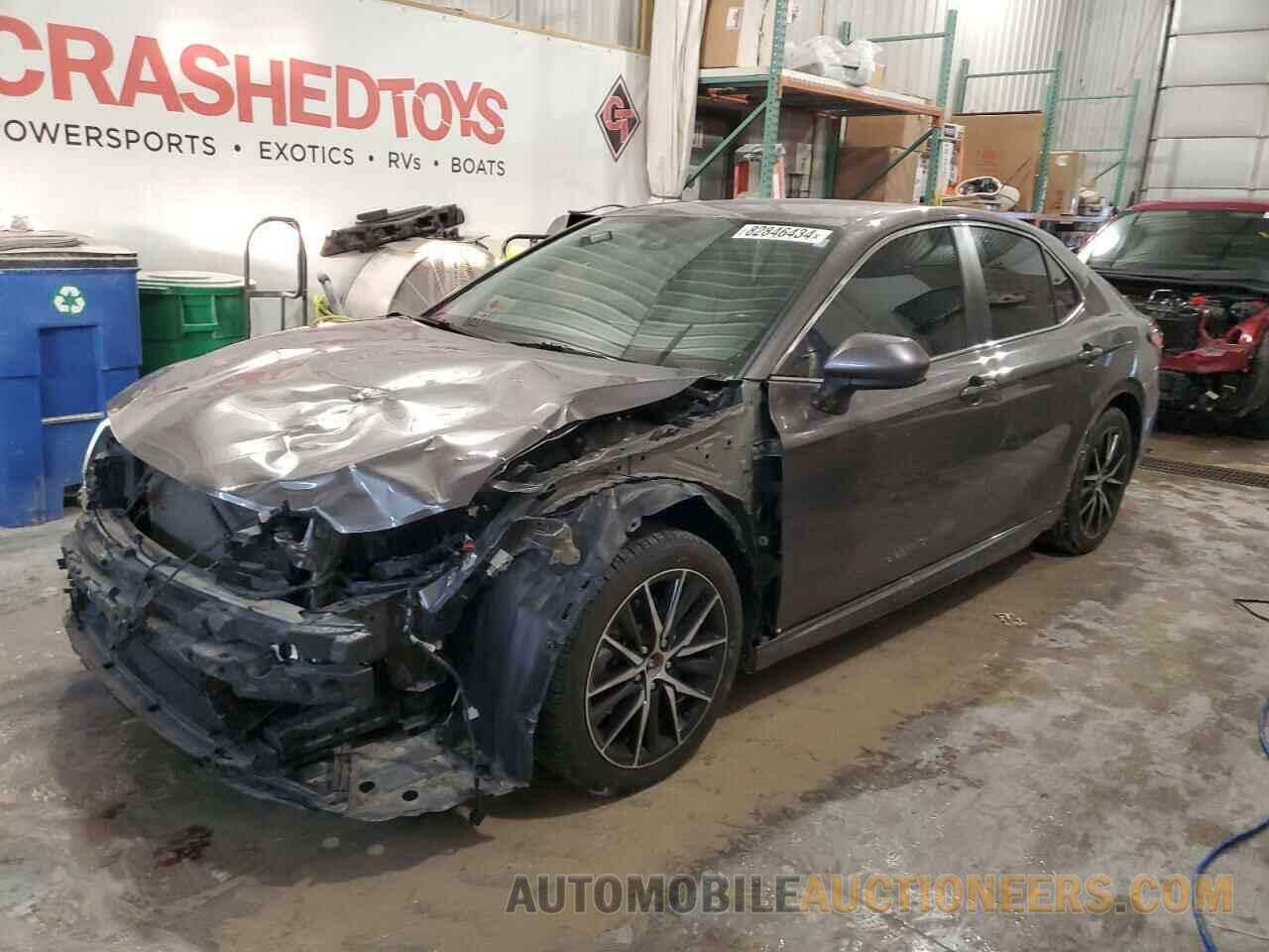 4T1G11AK1MU601929 TOYOTA CAMRY 2021