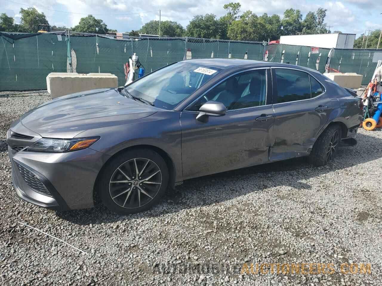 4T1G11AK1MU605320 TOYOTA CAMRY 2021