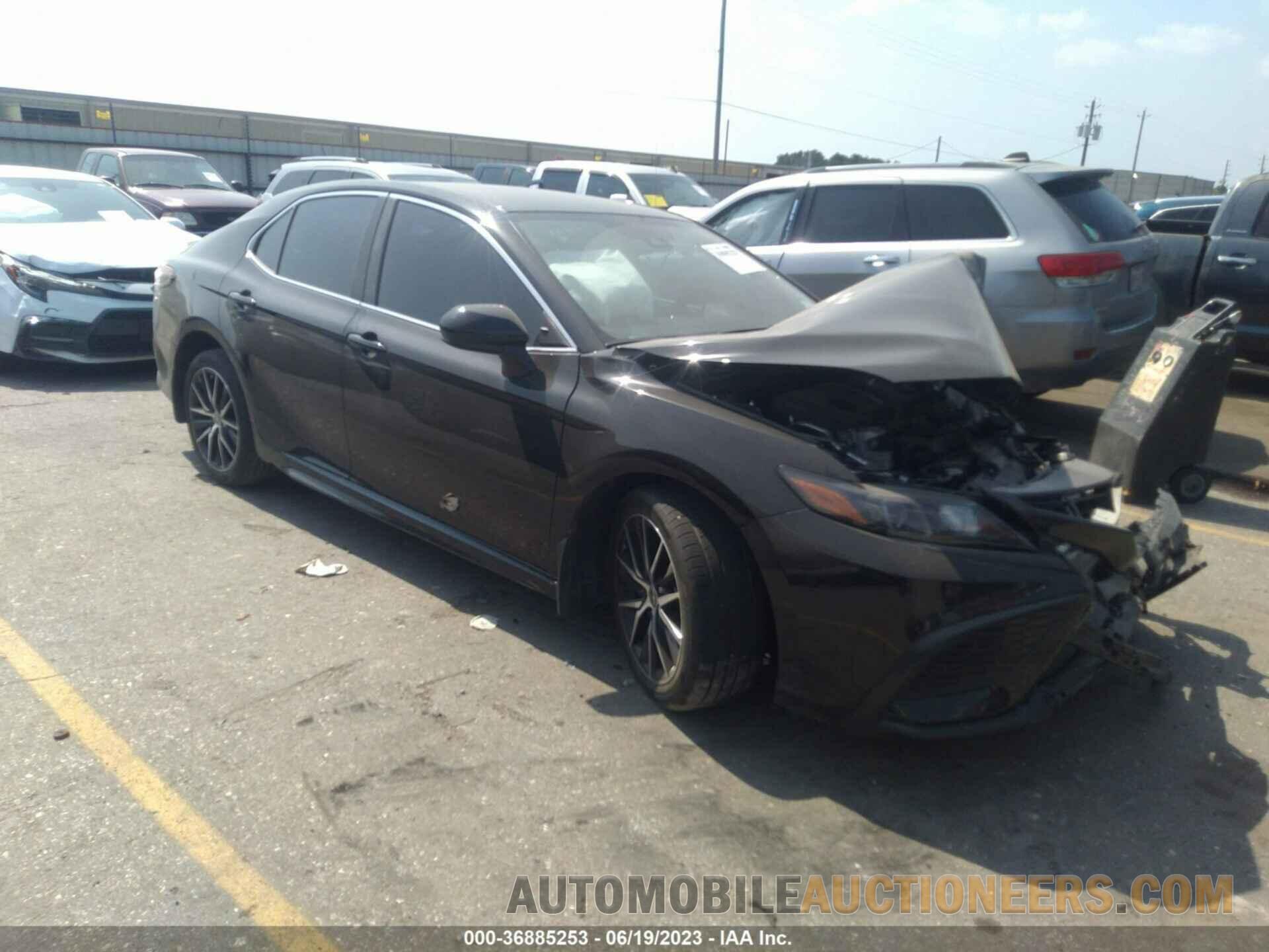 4T1G11AK1MU616446 TOYOTA CAMRY 2021