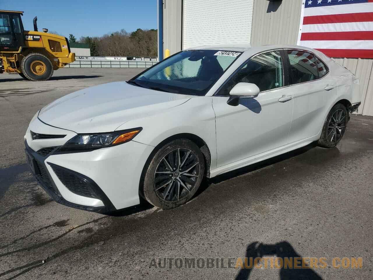 4T1G11AK1NU003700 TOYOTA CAMRY 2022