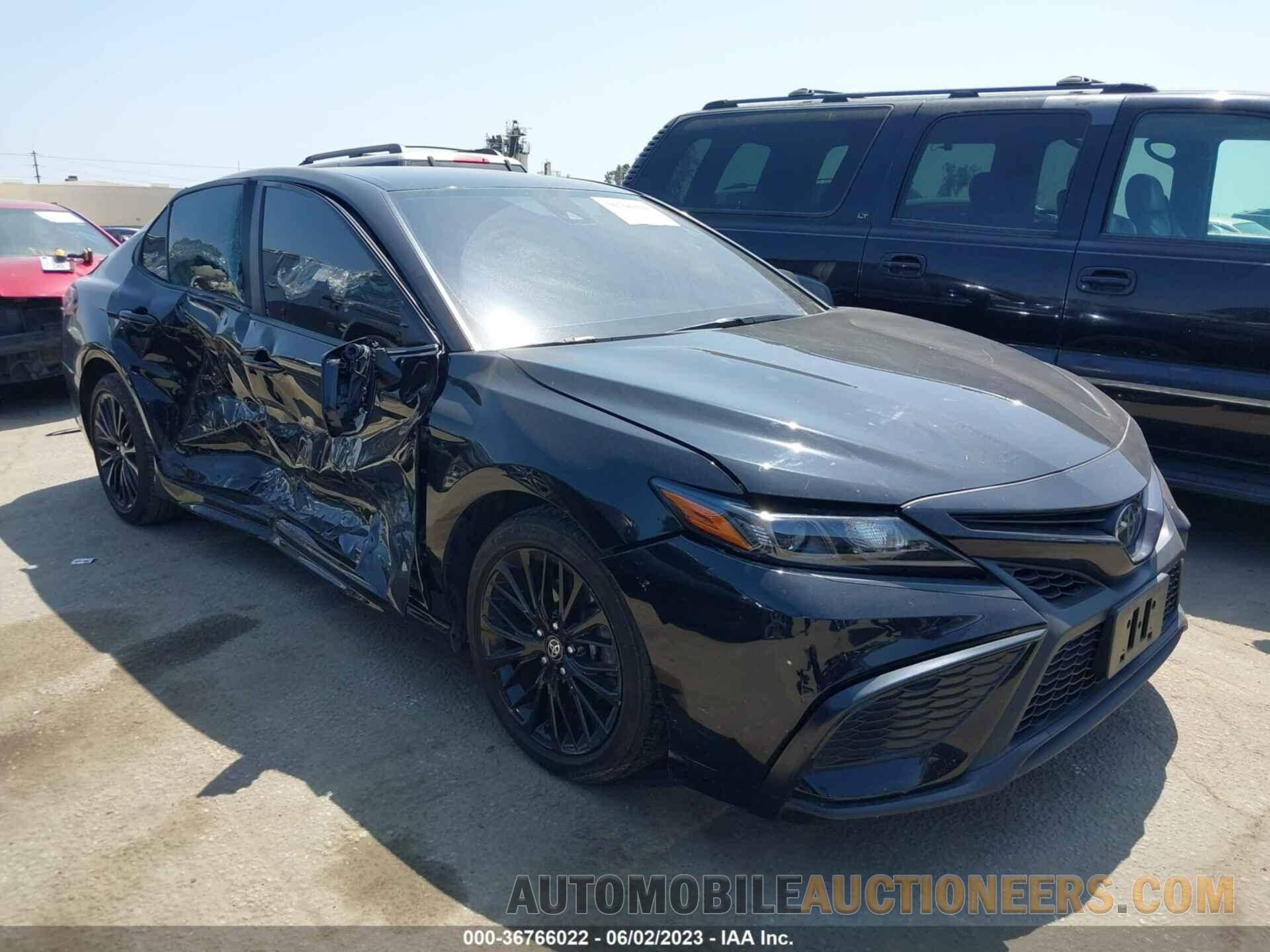 4T1G11AK1NU038303 TOYOTA CAMRY 2022