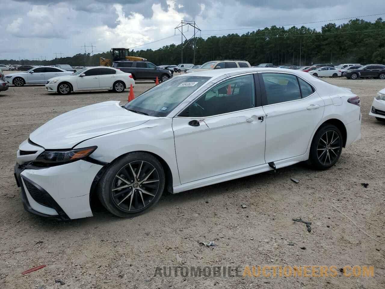 4T1G11AK1NU041413 TOYOTA CAMRY 2022