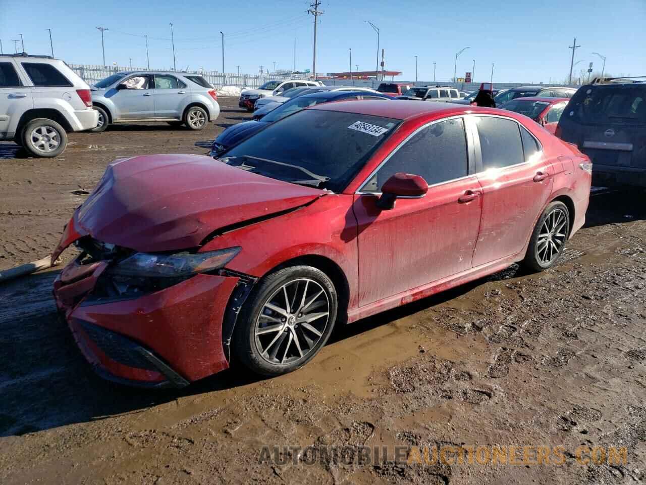 4T1G11AK1NU070880 TOYOTA CAMRY 2022