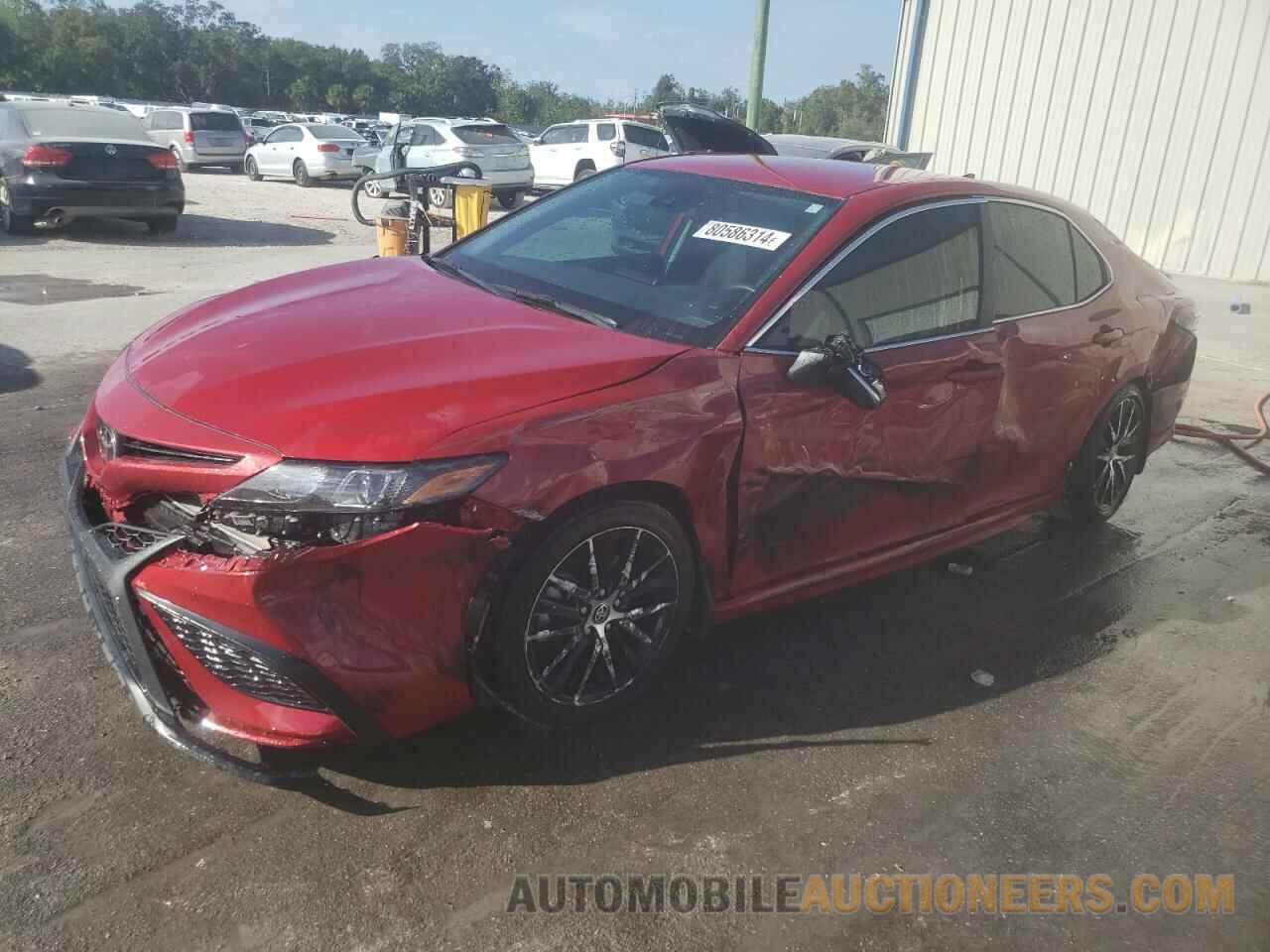 4T1G11AK1NU499081 TOYOTA CAMRY 2022