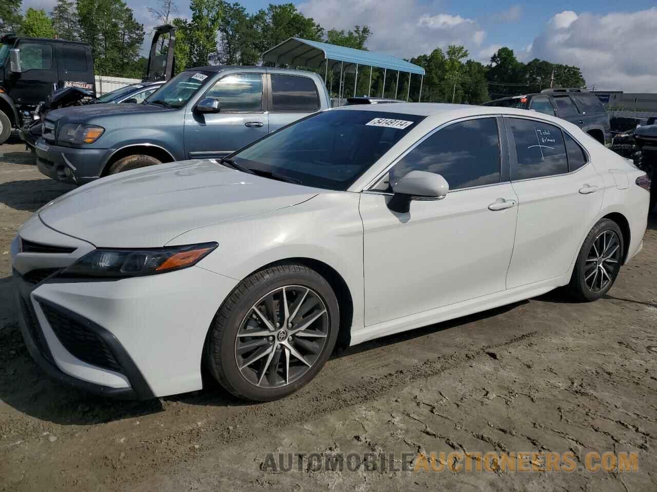 4T1G11AK1NU499727 TOYOTA CAMRY 2022