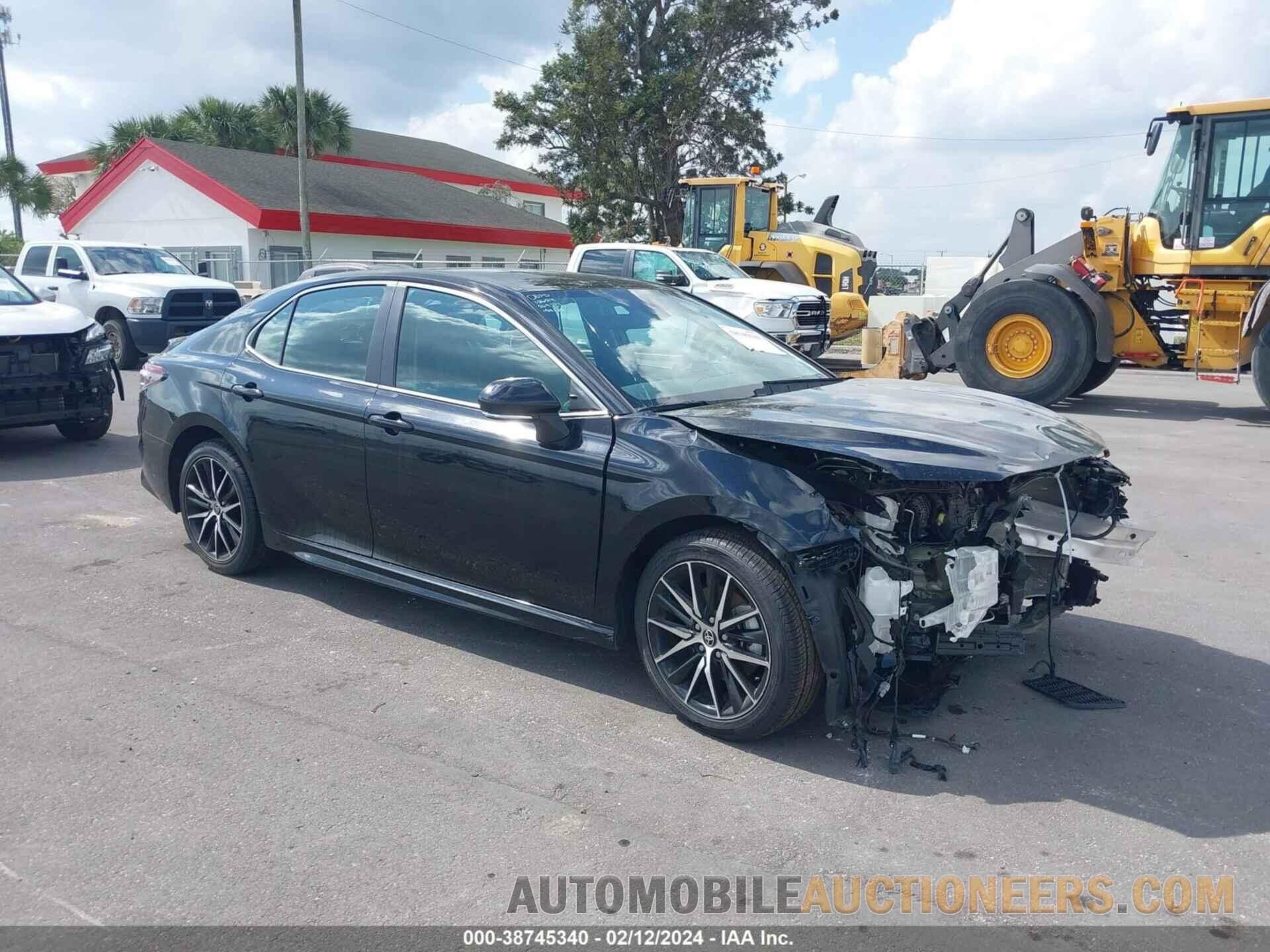 4T1G11AK1NU622653 TOYOTA CAMRY 2022