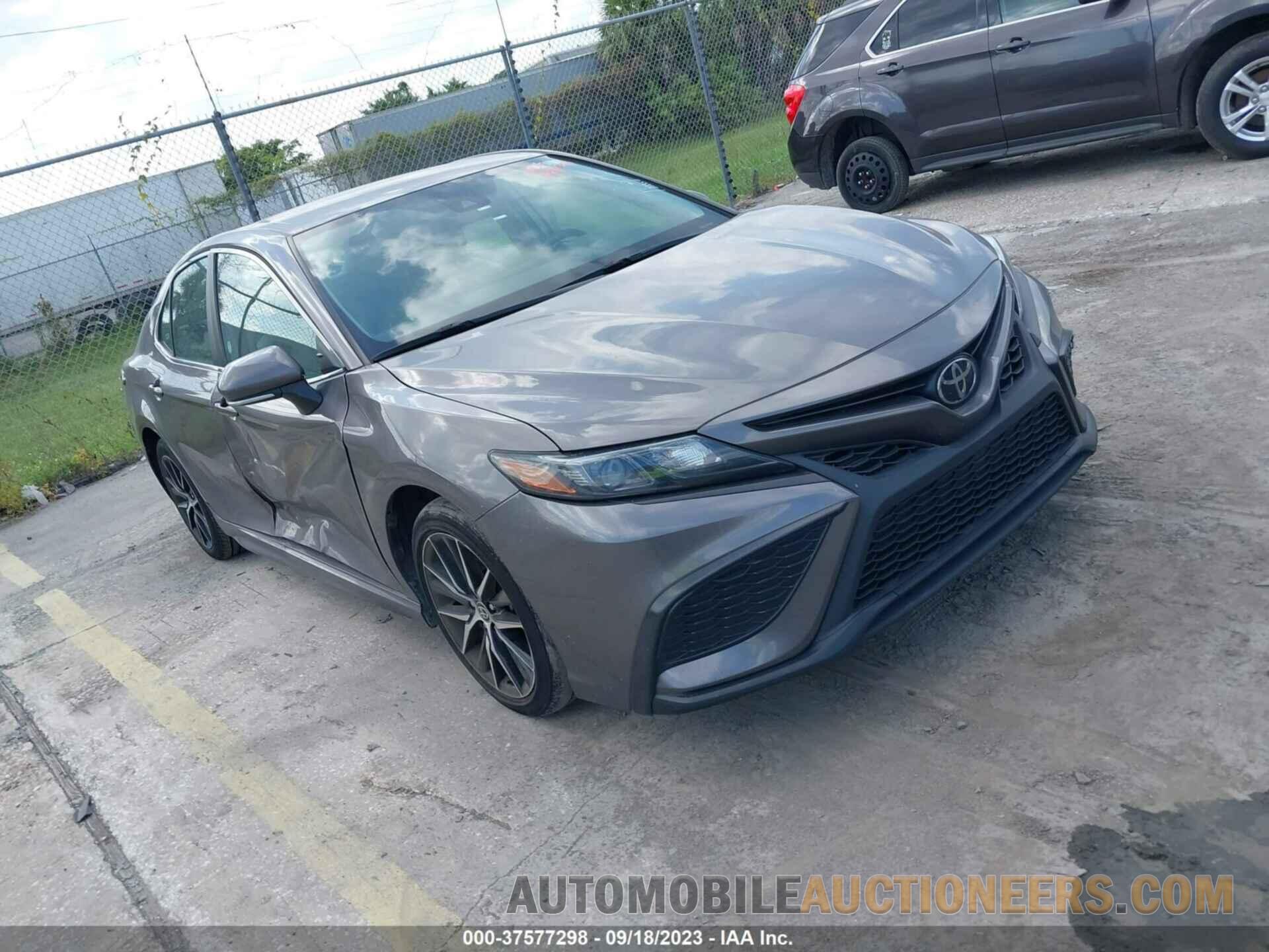 4T1G11AK1NU657967 TOYOTA CAMRY 2022