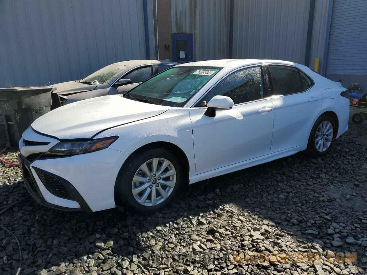 4T1G11AK1NU658729 TOYOTA CAMRY 2022