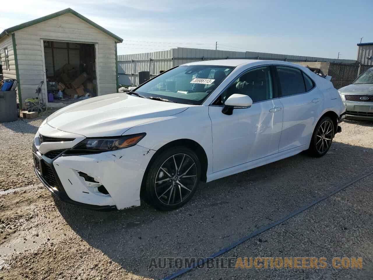 4T1G11AK1NU682254 TOYOTA CAMRY 2022