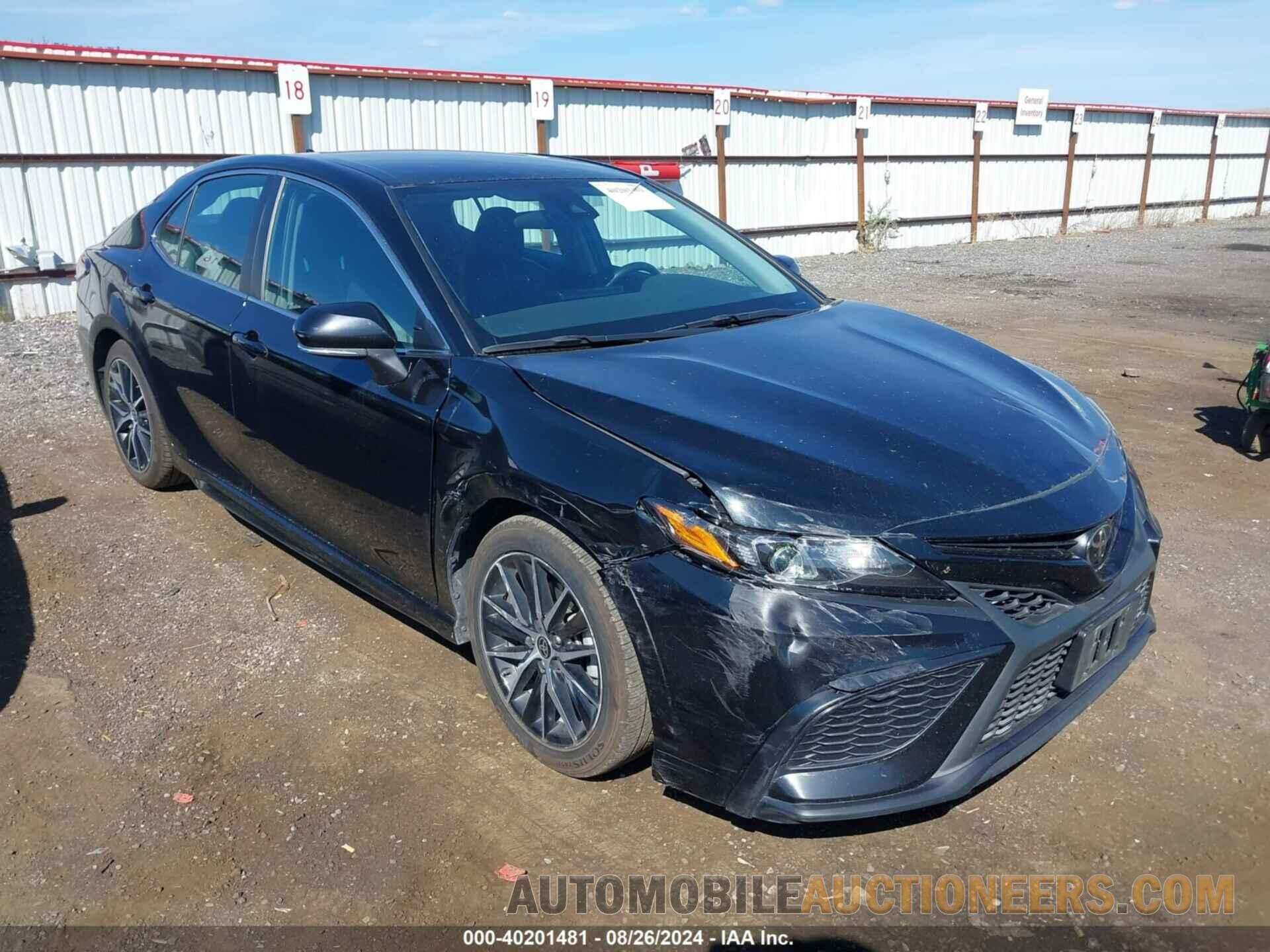 4T1G11AK1NU684988 TOYOTA CAMRY 2022