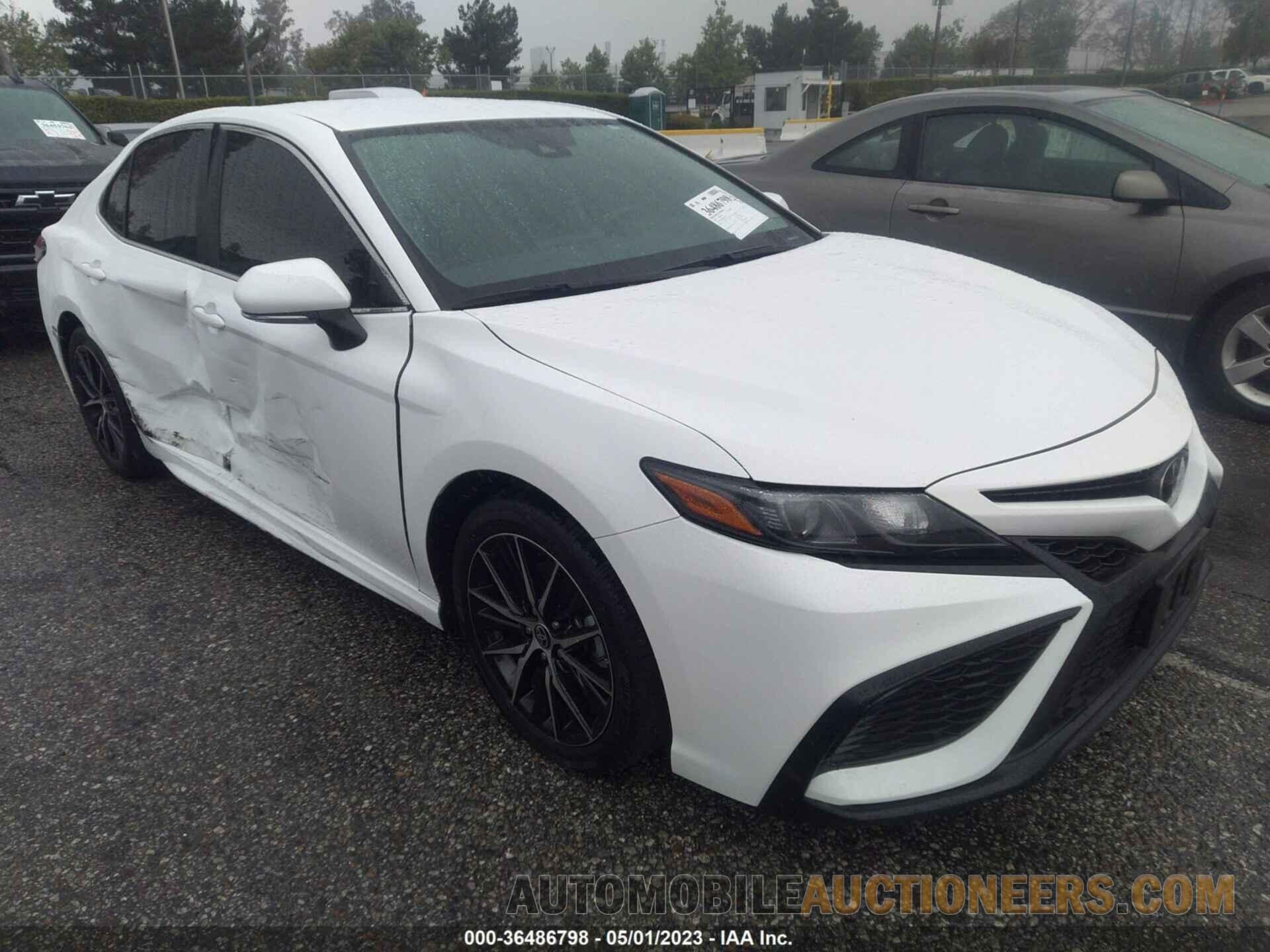 4T1G11AK1NU687082 TOYOTA CAMRY 2022